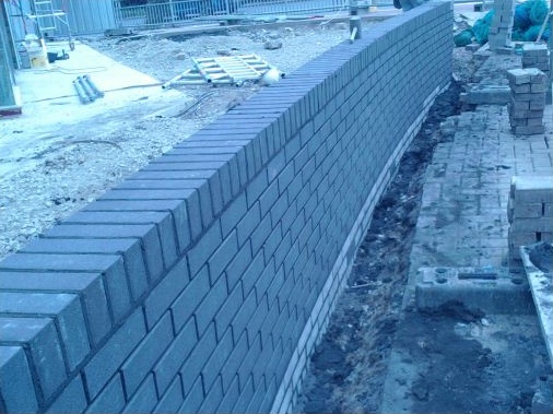 Radius brick wall